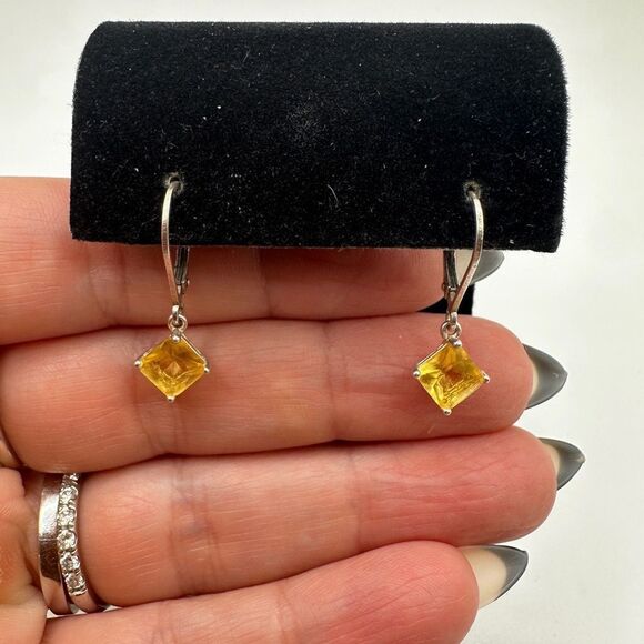 1" sterling silver lever back, princess cut citrine dangle earrings! - Picture 3 of 12